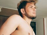 AndrewLombar shows camshow